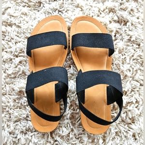 Universal Thread (Target) Brown Sandals with Black Stretchy Straps, Women's Size